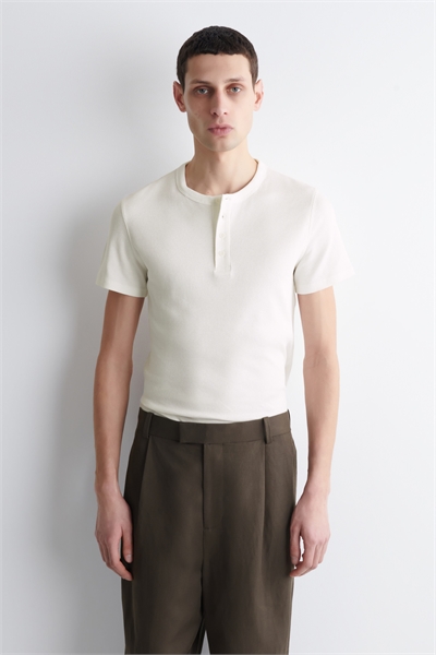 Облегающая футболка с ребристой поверхностью артикул 1273213002