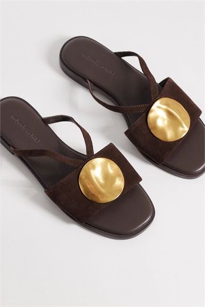 Сандалии-слипоны из натуральной замши с металлическими вставками артикул 153682460