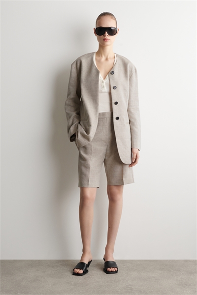 Шорты из льна с индивидуальным кроем артикул 1327911001