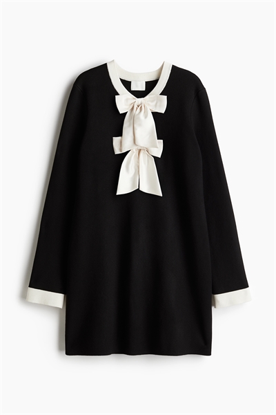 Трикотажное платье с бантом спереди артикул 1251922004