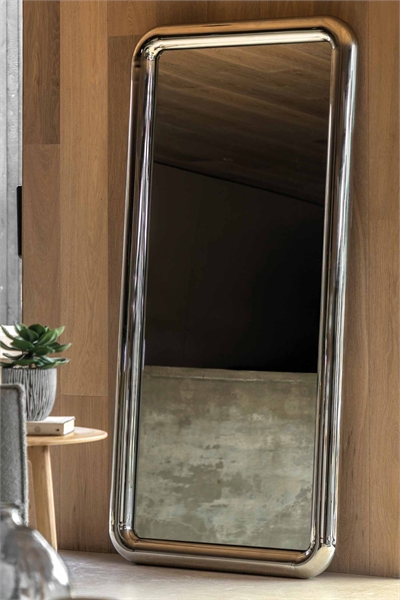 Длинное зеркало в раме из нержавеющей стали артикул 1360002001