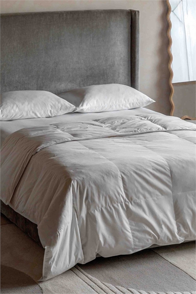 Односпальное одеяло из утиных перьев и пуха артикул 1360040001