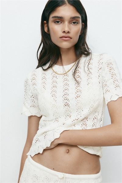 Топ из трикотажа с узором «поинтел» артикул 1327243001