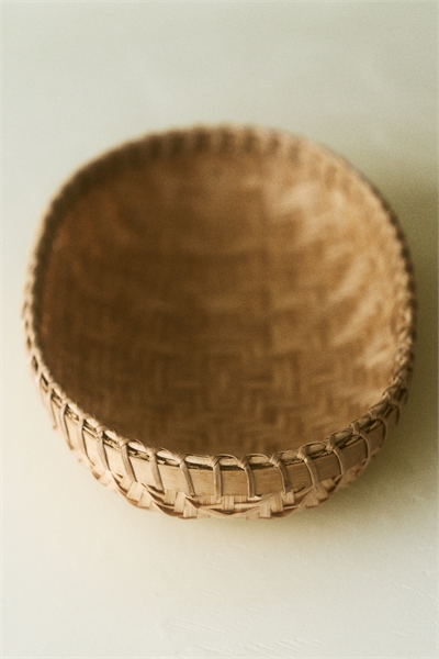 Небольшая овальная бамбуковая корзина артикул 1326693001