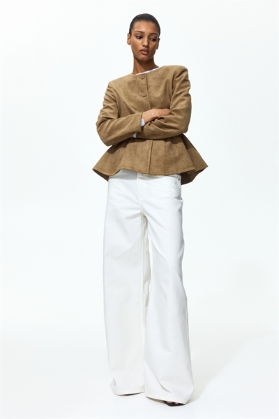 Жакет без воротника с баской артикул 1331901001