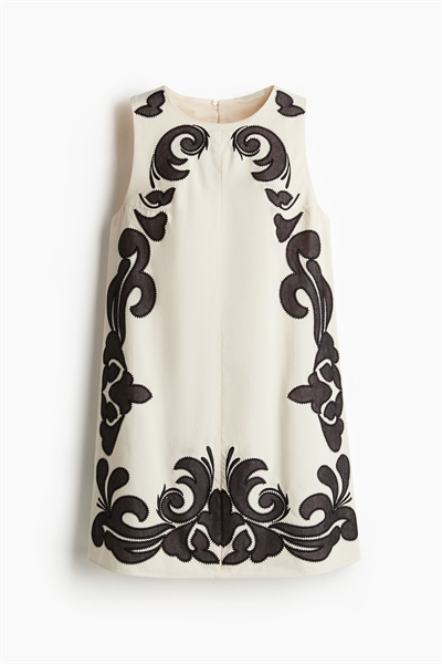 Платье с вышивкой артикул 1281957001