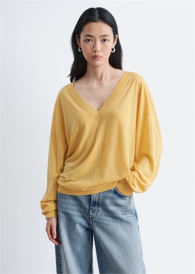 Свитер из мериносовой шерсти оверсайз артикул 1324824001