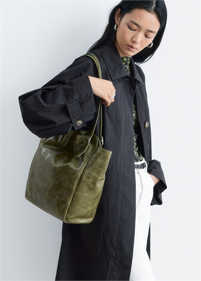 Кожаная сумка с пряжкой и ремнем артикул 1326624001