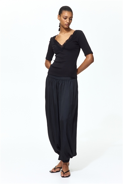 Топ с V-образным вырезом и ребристой текстурой артикул 1330326001