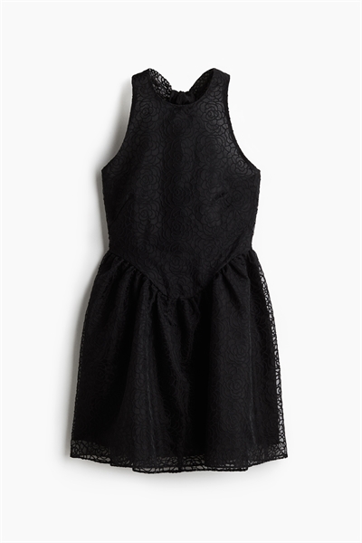 Платье с вышивкой по вырезу горловины артикул 1282075002