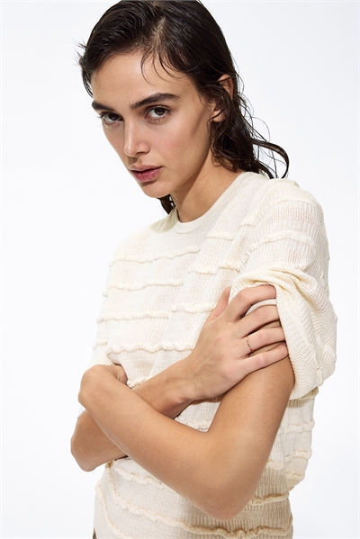 Вязаный топ с оборками артикул 1344941001