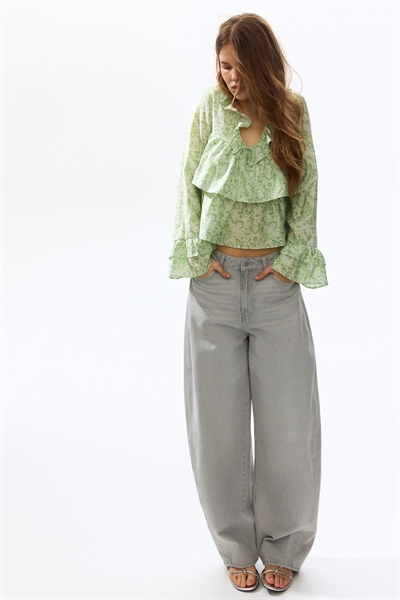 Блузка с оборками артикул 1313411007