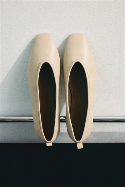 Кожаные балетки артикул 1319728002