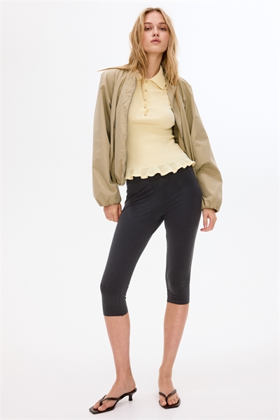 Топ с воротником из ребристой вязки артикул 1328920001