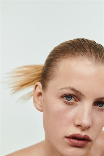 Тушь для ресниц Epic Mega Lash WP артикул 1272106001