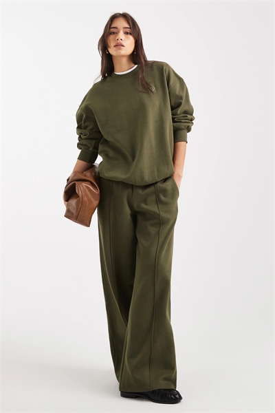 Джоггеры с широкими брючинами артикул 148379721