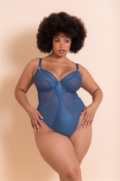 Боди с глубоким вырезом и эффектом «скантилли» для полной груди артикул 151834091