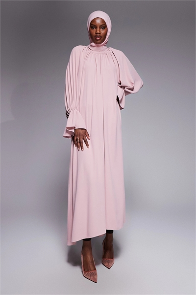 Макси-платье с манжетами на рукавах артикул 155319255