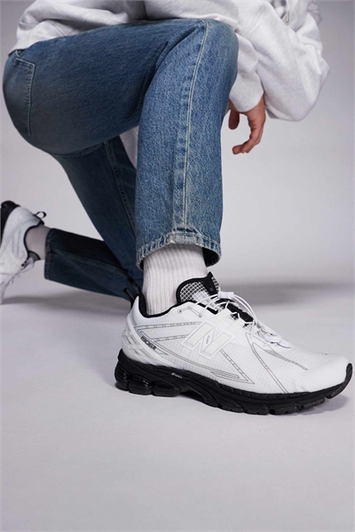 Кроссовки Toggle 1906, унисекс артикул 142822499