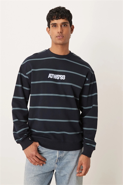 Свитшот свободного кроя в полоску с круглым вырезом и текстовым принтом артикул 152000225