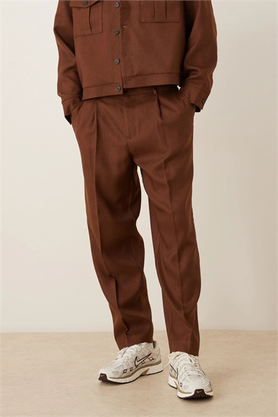 Широкие брюки свободного кроя с зауженными штанинами и эластичным поясом на 1/4 длины co-ord артикул 148301641