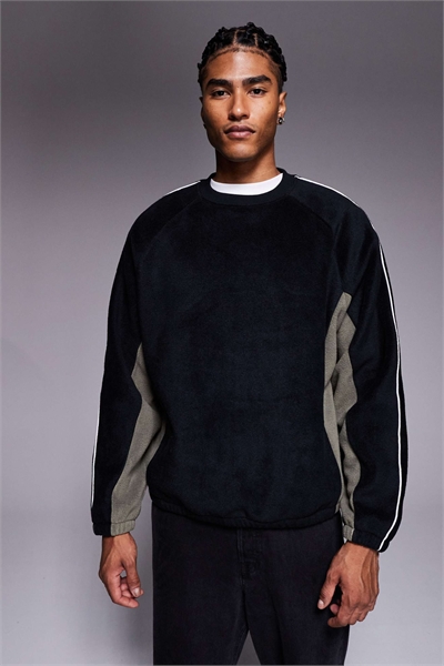 Свободная флисовая толстовка с окантовкой и цветовыми вставками артикул 146925045