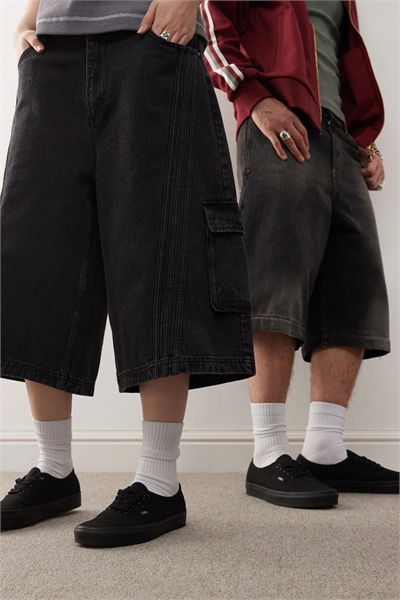 Оригинальные кроссовки артикул 117684735