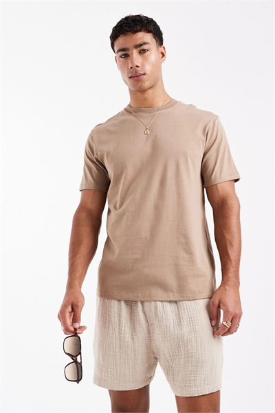 Футболка Essentials с прямым кроем артикул 144135402