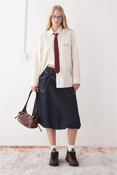 Весенняя рубашка с полосками и логотипом артикул 143242082