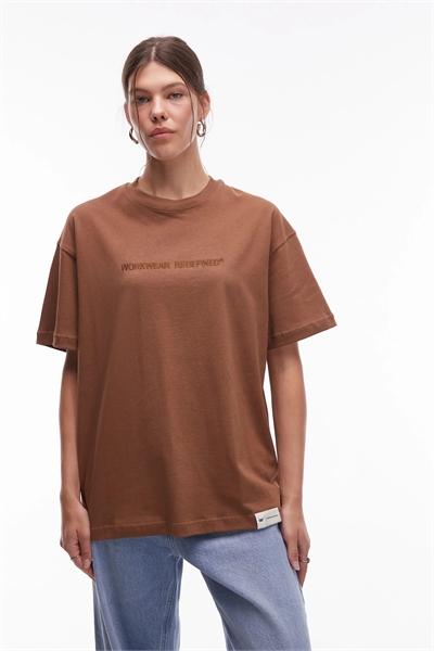 Футболка свободного кроя с вышитым логотипом, плотность ткани 180 г/м² артикул 150179291