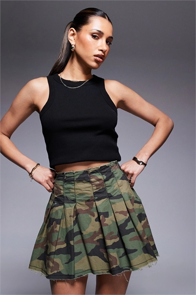 Мини-юбка в складку артикул 145392559