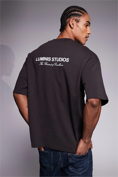 Футболка оверсайз с принтом на спине от Luminis Studios артикул 153280524