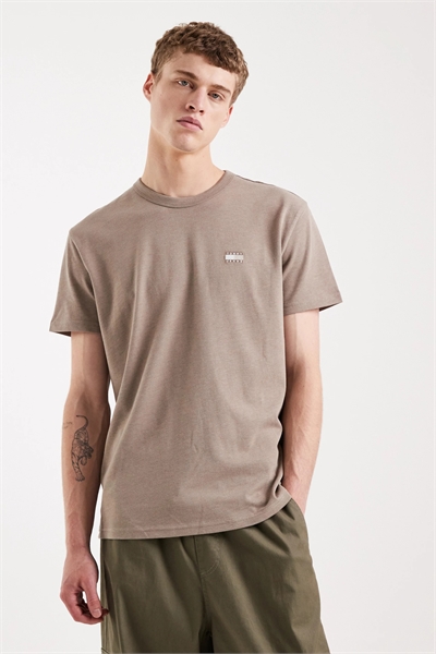 Футболка с логотипом артикул 154141789