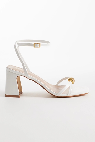 Сандалии Devena на блочном каблуке артикул 152905406