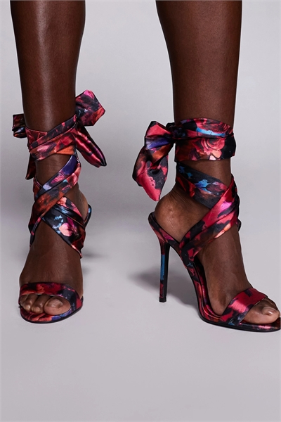 Сандалии на каблуке с обтягивающим голени ремешком от Alzon артикул 151637308