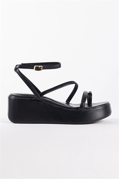 Сандалии Adaluna с клиновидным носком артикул 152905410