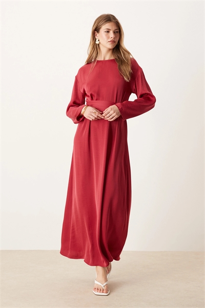 Макси-платье-комбинация из атласа с завязками на спине артикул 141527343