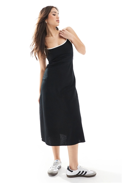 Макси-платье-комбинация из льна с контрастной окантовкой артикул 141497899