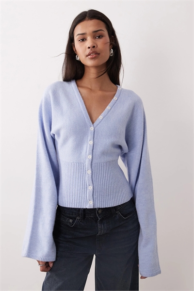 Вязаный кардиган с зауженной талией артикул 155334601