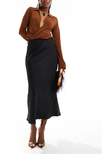 Атласная юбка средней длины артикул 136873577