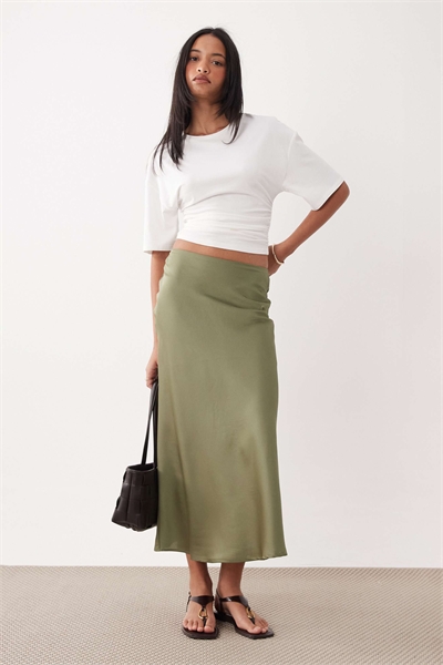 Атласная юбка макси артикул 136873578