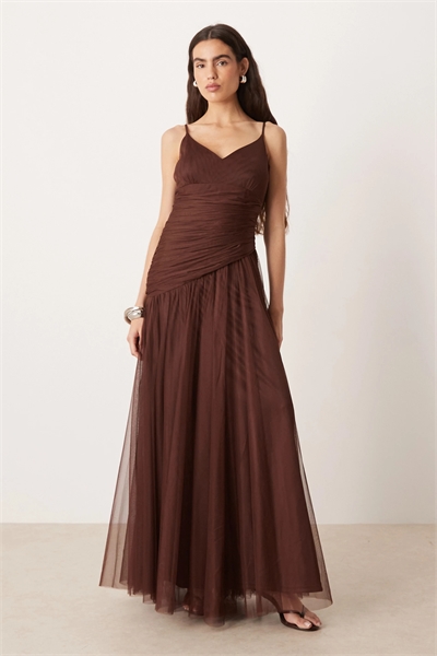 Макси-платье из тюля с асимметричной заниженной талией артикул 152803163