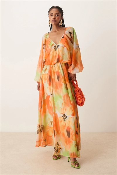 Макси-платье-блузон с длинными рукавами и буффами артикул 143081831