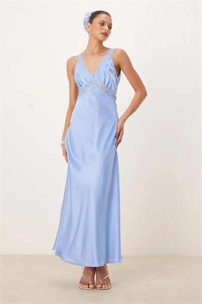 Атласное макси-платье с кружевной отделкой Aurelia артикул 143065231