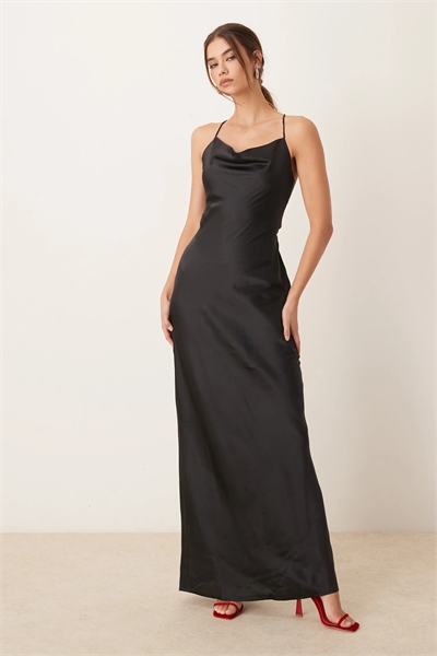 Атласное платье-комбинация Ginny Maxi Strappy артикул 140828921