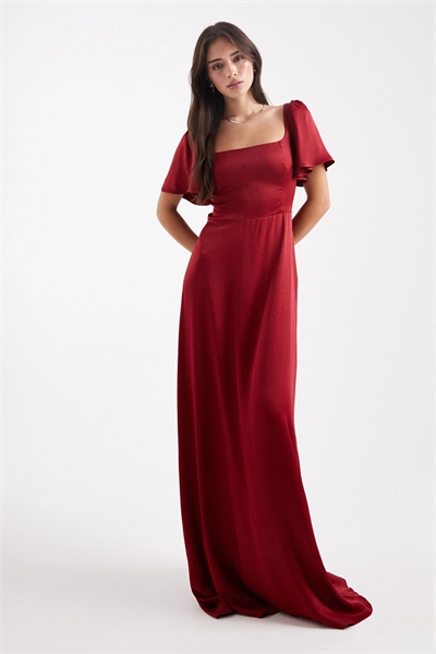 Макси-платье для подружки невесты с квадратным вырезом и рукавами-крылышками артикул 149657522