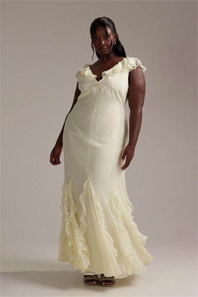 ASOS DESIGN Curve: макси-платье для подружки невесты с рукавами-крылышками, косой крой и оборками на подоле артикул 139248756