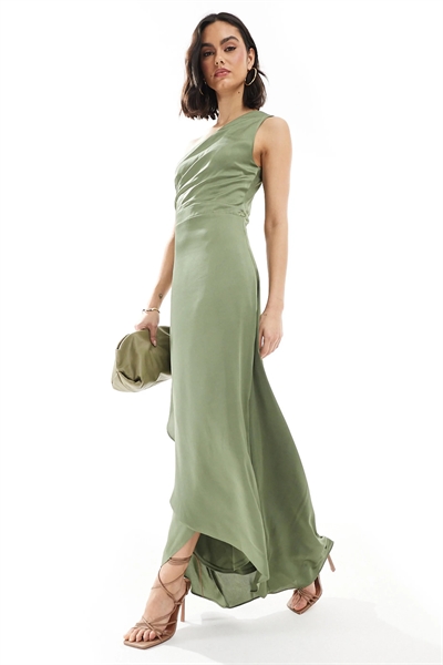 Макси-платье для подружки невесты из атласа с одним плечом и юбкой-парео артикул 141188400