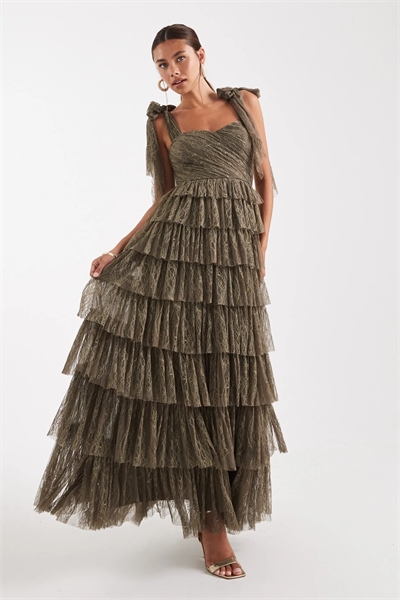 Макси-платье с кружевным бантом на плече и многослойным силуэтом артикул 149954753