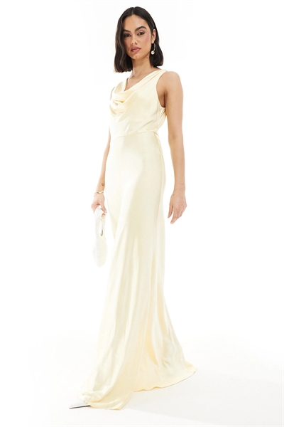 Атласное макси-платье с капюшоном для подружки невесты артикул 141108041